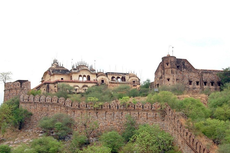 bala-quila-fort-img